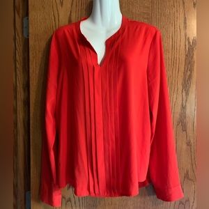 NWT woman’s top